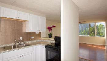 Harbor Lights condo # B-301, Kahului, Hawaii - photo 5 of 18