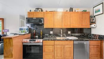 Harbor Lights condo # B415, Kahului, Hawaii - photo 3 of 36