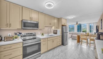 Harbor Lights condo # D-402, Kahului, Hawaii - photo 3 of 27