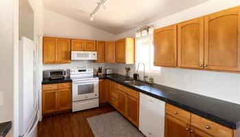 120  Ulumau Pl , Spreckelsville/Paia/Kuau home - photo 5 of 16