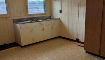 1228  Houston St , Lanai home - photo 3 of 9