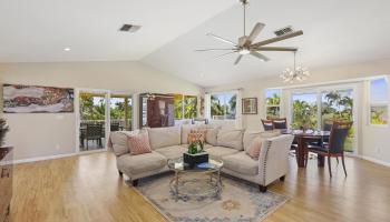 126  Ponana St South Maui, Kihei home - photo 5 of 50