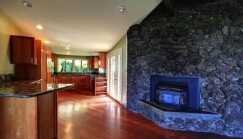 1270 Middle Rd Keokea, Kula/Ulupalakua/Kanaio home - photo 4 of 17 1270 Middle Rd Keokea, Kula/Ulupalakua/Kanaio home - photo 4 of 17