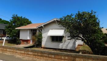 128  Mission St , Wailuku home - photo 3 of 11