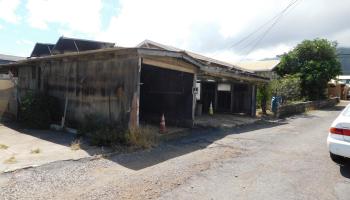 128  Mission St , Wailuku home - photo 4 of 11