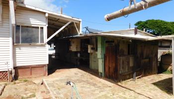 128  Mission St , Wailuku home - photo 6 of 11