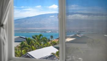 1353  Kakae Pl , Wailuku home - photo 4 of 50