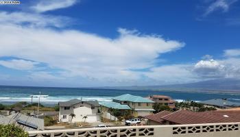1360  Kilou St Ocean View Estates, Wailuku home - photo 5 of 23