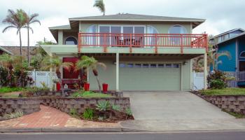 1373  Kilou St , Wailuku home - photo 2 of 50