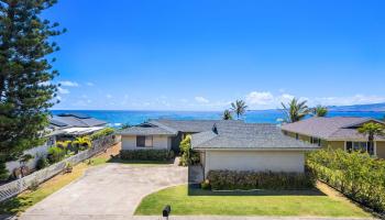 1380  Kilou St Waiehu, Wailuku home - photo 2 of 43