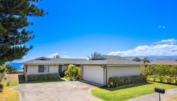 1380  Kilou St Waiehu, Wailuku home - photo 4 of 43