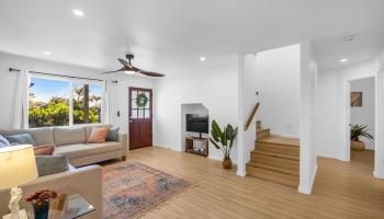 1395  Hiahia St , Wailuku home - photo 4 of 50