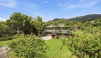 140  River Rd Waihee, Wailuku home - photo 4 of 45