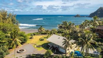 140  Waikoloa Rd Hana Bay,  home - photo 1 of 39