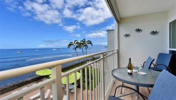 Lahaina Roads condo # 308, Lahaina, Hawaii - photo 2 of 35