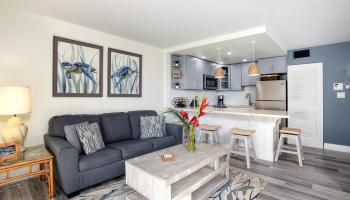 Sugar Beach Resort condo # 203, Kihei, Hawaii - photo 4 of 28