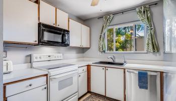 Haleakala Gardens condo # 15D, Kihei, Hawaii - photo 4 of 28