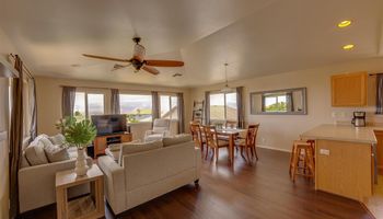 15 Makaukau Loop , Wailuku home - photo 4 of 28 15 Makaukau Loop , Wailuku home - photo 4 of 28