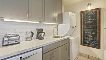 Island Sands condo # 502, Wailuku, Hawaii - photo 6 of 34