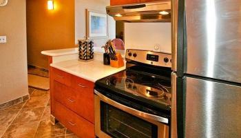 Island Sands condo # 305, Wailuku, Hawaii - photo 5 of 10