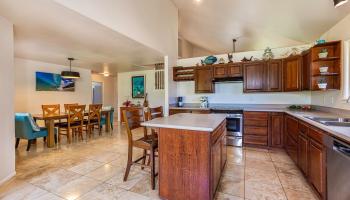 151  Kuualoha St , Kahului home - photo 6 of 33