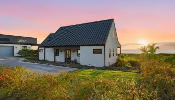 153  Haniu St , Lahaina home - photo 3 of 41