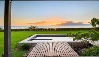 153  Haniu St , Lahaina home - photo 5 of 41