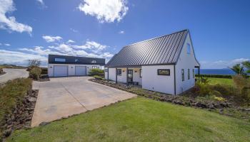 153  Haniu St , Lahaina home - photo 6 of 41