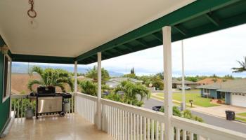 155  Makalauna St Ka Ono Ulu Estates, Kihei home - photo 2 of 26