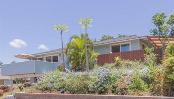 1574 Kuuipo St Wahikuli Houselots, Lahaina home - photo 1 of 24 1574 Kuuipo St Wahikuli Houselots, Lahaina home - photo 1 of 24