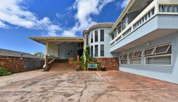 1579 Lokia St , Lahaina home - photo 2 of 30 1579 Lokia St , Lahaina home - photo 2 of 30