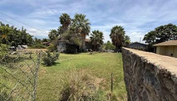 16  Waipuilani Rd , Kihei home - photo 2 of 6