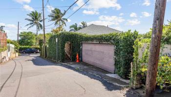 161  Central Ave , Wailuku home - photo 4 of 12