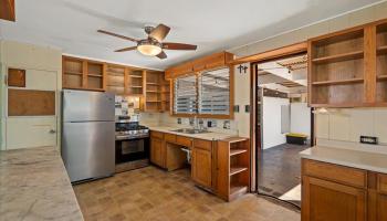 1610  Wili Pl , Wailuku home - photo 4 of 34