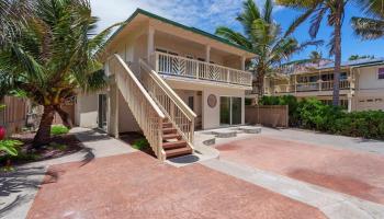 167  Lower Waiehu Beach Rd , Wailuku home - photo 3 of 38