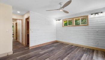 167  Lower Waiehu Beach Rd , Wailuku home - photo 4 of 38