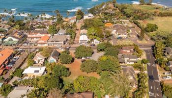 168  Hana Hwy , Spreckelsville/Paia/Kuau home - photo 4 of 37