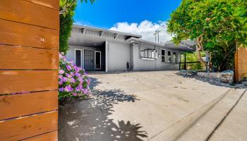 1791  Piihana Rd Happy Valley, Wailuku home - photo 4 of 47