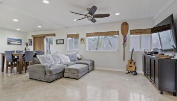 181 Walua Pl Kamaole Heights, Kihei home - photo 3 of 30 181 Walua Pl Kamaole Heights, Kihei home - photo 3 of 30
