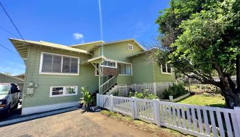 1815 & 1827  Vineyard St , Wailuku home - photo 2 of 22