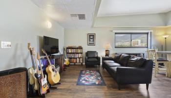 Maui Realty Suites condo # 607, Wailuku, Hawaii - photo 4 of 50