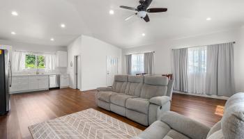 1891  Makahala Pl , Wailuku home - photo 4 of 20