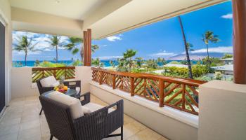 19  Malukai Ln Wailea Beachfront, Wailea/Makena home - photo 6 of 46