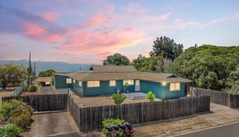 190  Aliiolani St , Pukalani home - photo 2 of 50