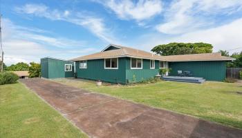 190  Aliiolani St , Pukalani home - photo 2 of 50