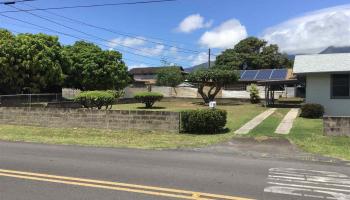 190  Kaulawahine St , Kahului home - photo 2 of 18