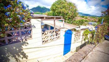 193  Church St , Wailuku home - photo 3 of 50