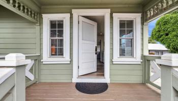 1930 E Vineyard St   - photo 3 of 32