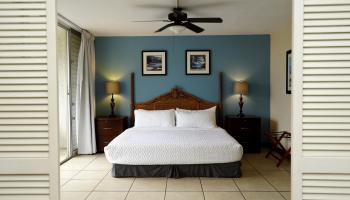 Island Surf condo # 214, Kihei, Hawaii - photo 1 of 27 Island Surf condo # 214, Kihei, Hawaii - photo 1 of 27