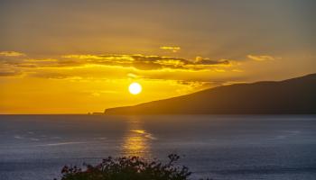 205  Pua Niu Way Launiupoko, Lahaina home - photo 2 of 48